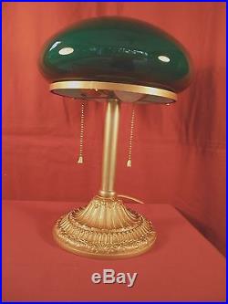 1920s ART NOUVEAU PITTSBURGH LAMP With CASED GLASS SHADE