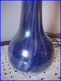 1970's STEPHEN FELLERMAN SIGNED IRIDESCENT ART GLASS TABLE LAMP LK