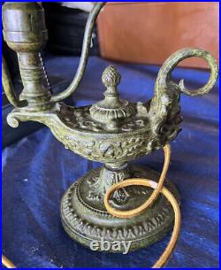 Antique Bradley & Hubbard Aladdin Genie Lamp Arts & Craft Glass Shade damaged