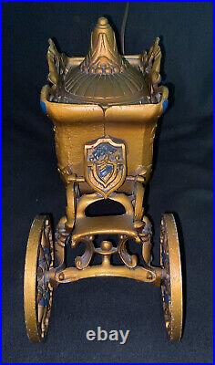 Antique Coronation Parlor Lamp Art Deco Horse Coach Slag Stained Glass Carriage