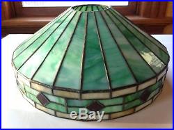 Antique Mission Arts and Crafts Leaded Glass Table Lamp
