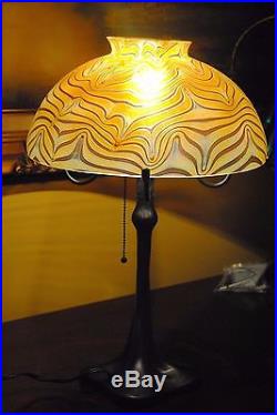 Art Nouveau Jugendstil Austrian Iridescent King TUT Loetz Glass Handel Lamp