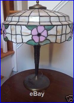 Art Nouveau Leaded Floral Stained Glass Lamb Bros Table Lamp NR
