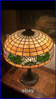 Arts Crafts D. L. Neuhauser Water Lily Leaded Glass Lamp Handel Tiffany Studios