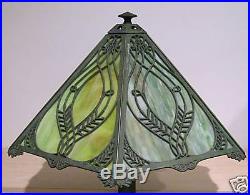 Bradley & Hubbard Arts & Crafts Slag Glass Table Lamp