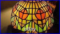 Bradley Hubbard Leaded Glass, Tulips, Leaves, Glass Arts Crafts Table Lamp
