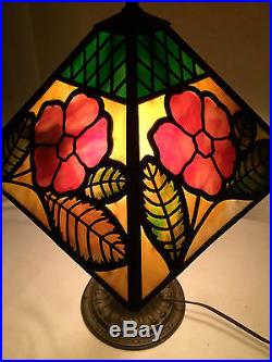 Bradley hubbard arts crafts mission antique vintage slag glass handel era lamp