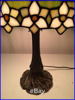 Bradley hubbard arts crafts slag glass leaded handel era antique lamp nr