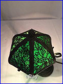 Bradley hubbard frogskin slag glass arts crafts mission handel era desk lamp nr