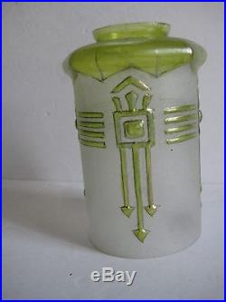 C. 1910 Handel Arts & Crafts Green & Frosted Glass Lamp Shade For 2 1/4 Fitter