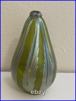 Carl Radke Phoenix Glass Signed Art Glass Green Lamp Shade with Feather Design