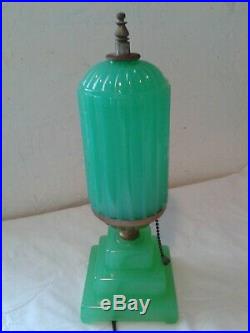 Excellent Vintage 1930 Skyscraper Tower Art Deco Green Houze Glass Company Lamp