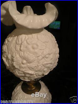 FENTON WHITE POPPY GONE WITH THE WIND LAMP 22