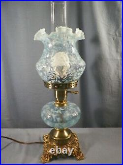 Fenton Blue Opalescent Glass Fern & Daisy Pattern Electric Table Lamp