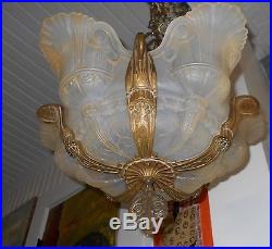 Fine! Ca. 1925 ART DECO CHANDELIER Glass Shades Ceiling Light Fixture Lamp