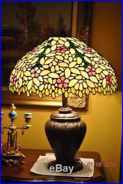 Large Signed Arts&Crafts, Art Nouveau Era Handel Leaded Stained Slag Glass Lamp