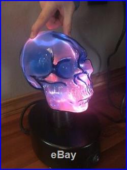 LumiSource Electra Blue Plasma Lighting Motion Art Glass SKULL 10 Accent Lamp