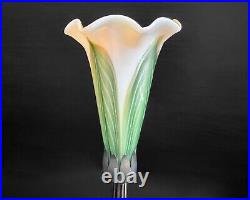 Lundberg Studios Pulled Feather Magnolia Art Glass Antique Style Bronze Lamp