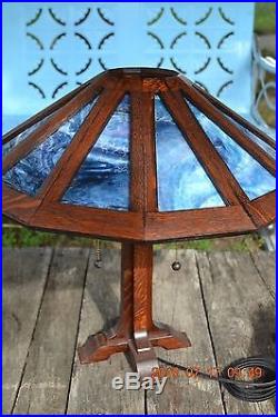 Mission style arts and crafts stained glass ltable lamp