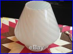 Nice 1980s Modern Vetri Swirl Milk Murano Glass Mushroom Lamp 11 Italian Art