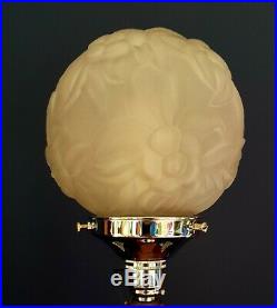 ORIGINAL 1930s ART DECO TABLE DESK LAMP OAK STEM ICONIC GLOBE GLASS SHADE