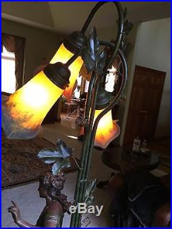 Statue Lamp with 3 Art Glass Shades