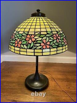 Unique Art Glass Co. Leaded lamp. Handel, Dufner Kimberly, Whaley