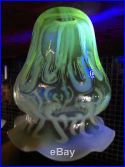Vaseline Art Glass Arts & Crafts Art Nouveau Benson Powell Light Lamp Shade