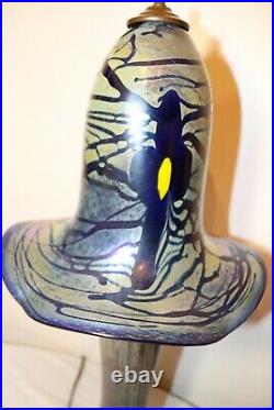Vintage 1976 Jonathan Fellerman hand blown iridescent art glass table lamp