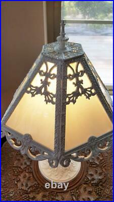 Vintage Art Deco Stained Slag Glass 6 Panel Filigree Overlay Table Lamp