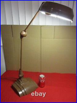 Vintage Articulating FLEXO Round MAGNIFYING GLASS LIGHT Desk Lamp Art Specialty