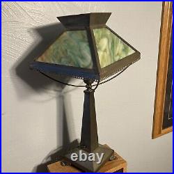 Vintage Arts & Crafts Mission Style Table Lamp Green Slag Glass Shade