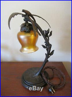 Vintage Bird Desk Lamp With Quezal Art Glass Shade