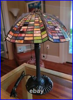 Vintage-style Spider shade Stained-glass Table Lamp